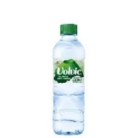 Eau plate volvic ou vittel...